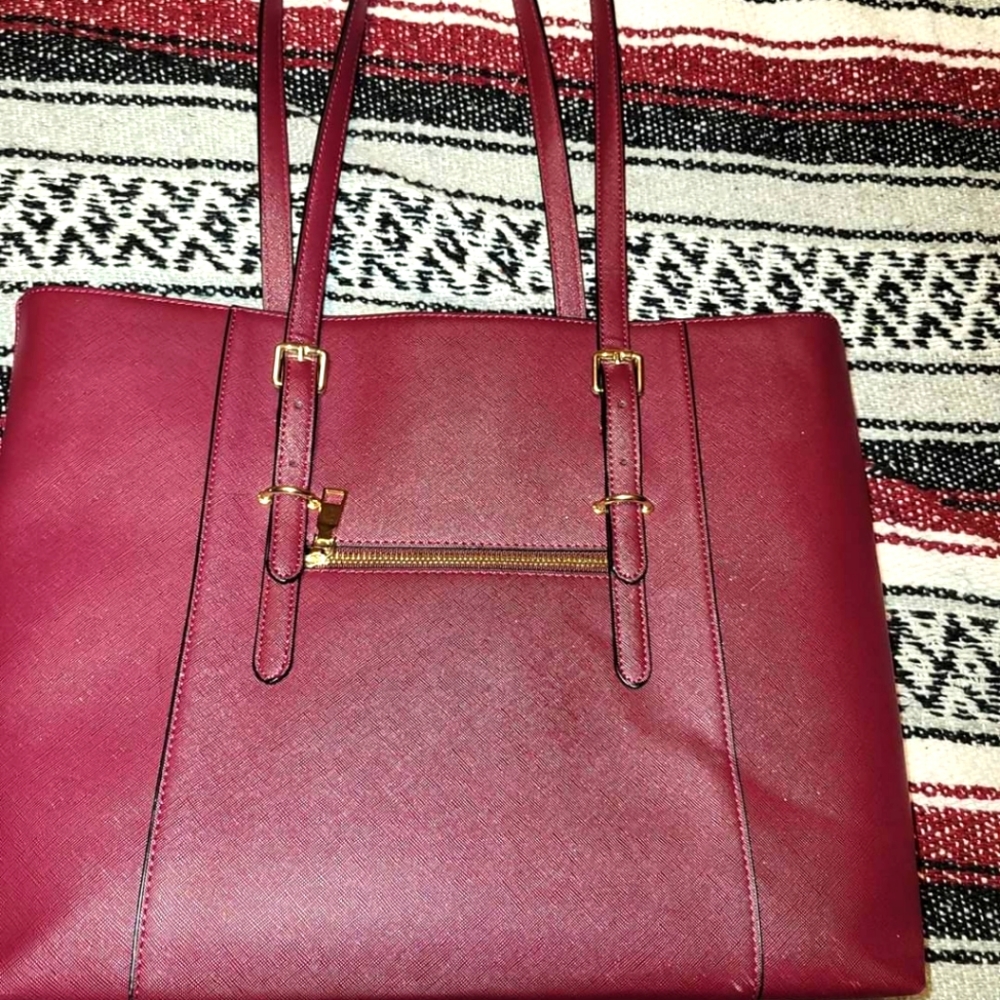 ⭐️SOLD⭐️ Maroon laptop bag